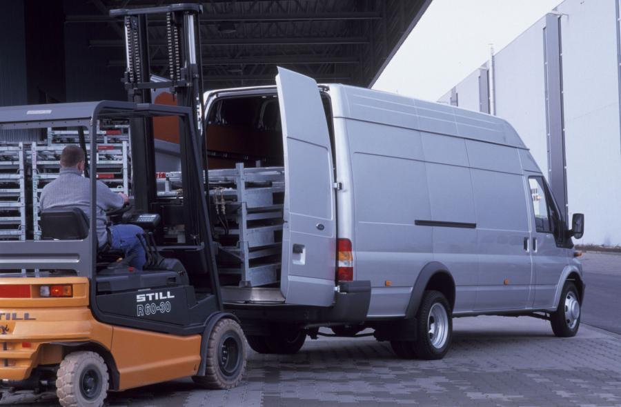 2000 Ford Transit 081